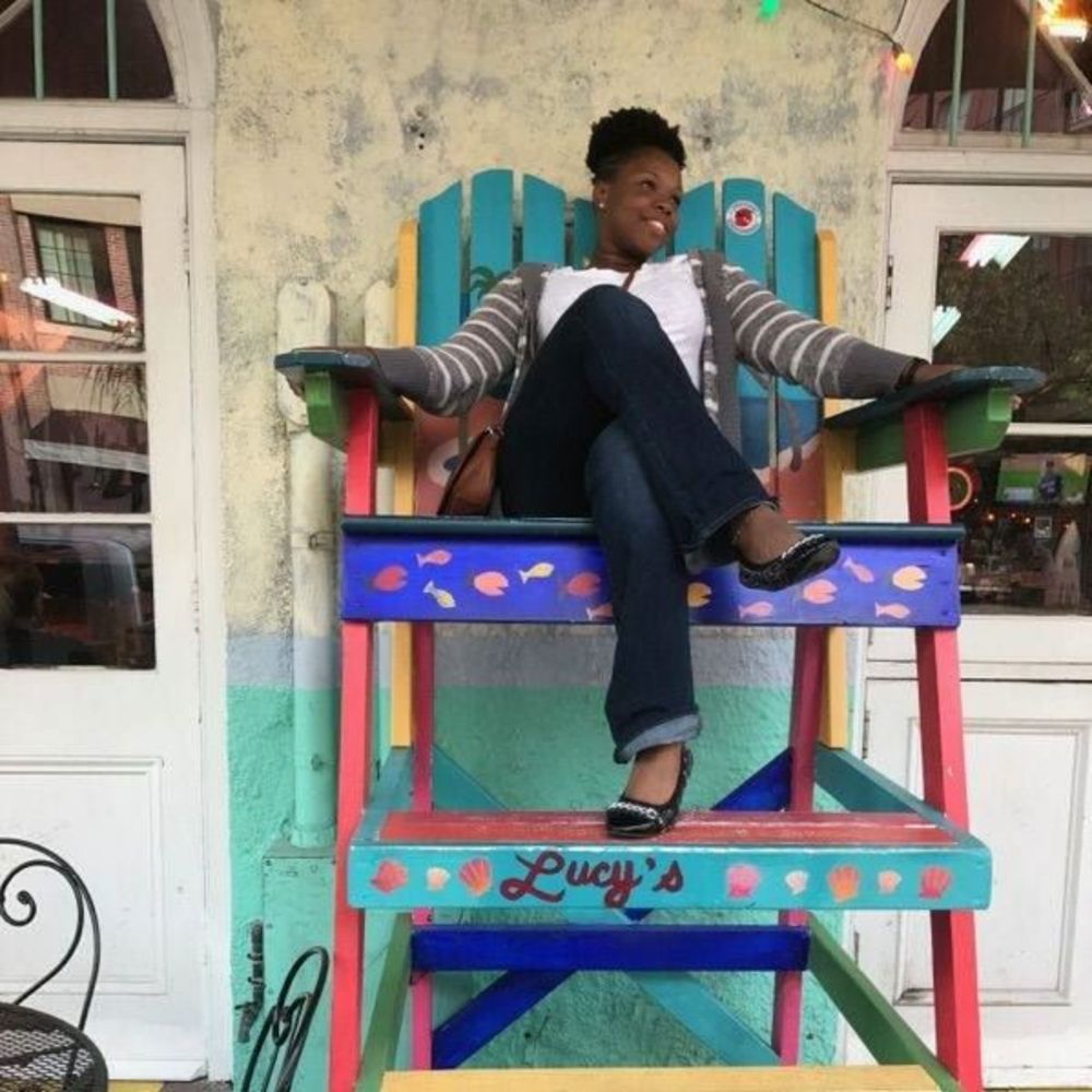 Meet your Posher, Dina